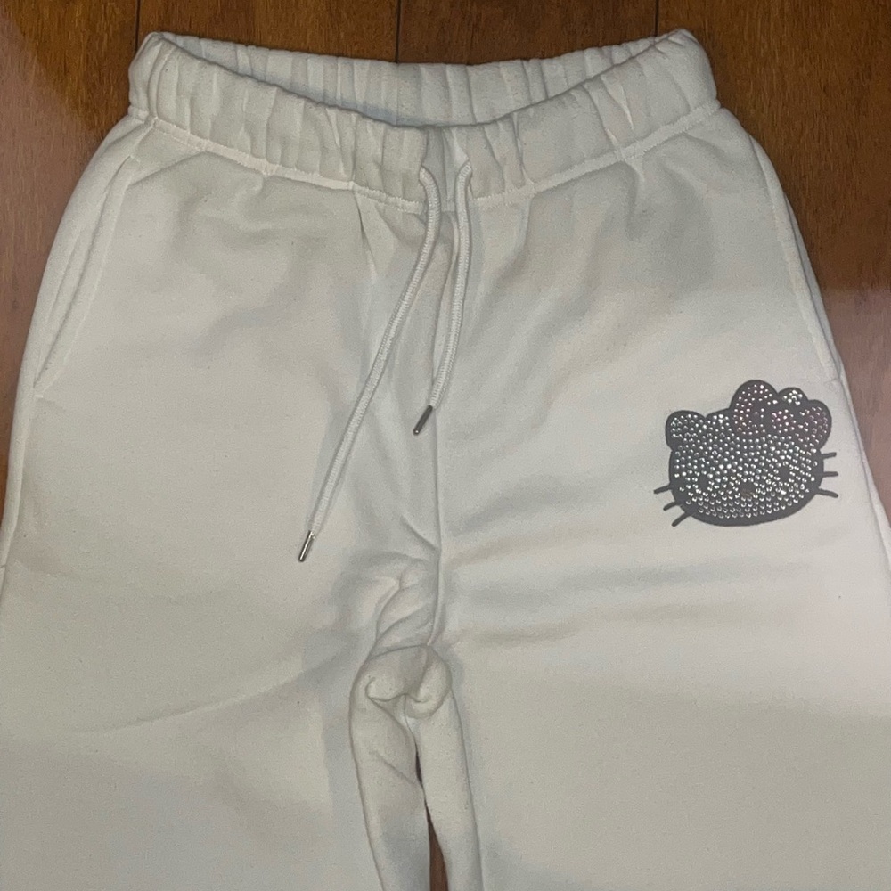 forever 21 x sanrio hello kitty sweatpants